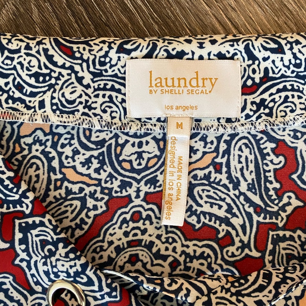Blouse - Picture 8 of 8
